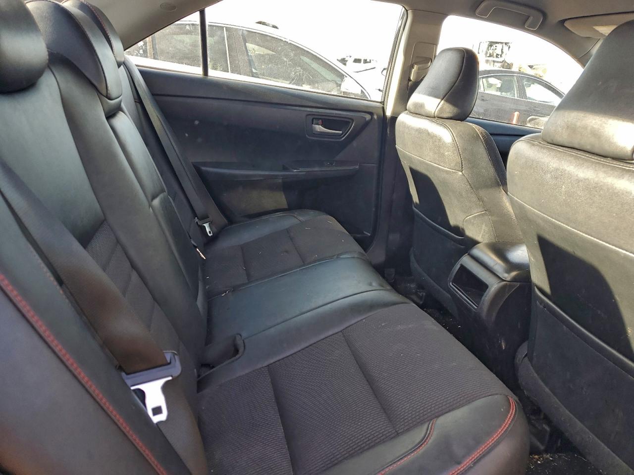 2016 Toyota Camry Le VIN: 4T1BF1FK7GU169677 Lot: 94083425