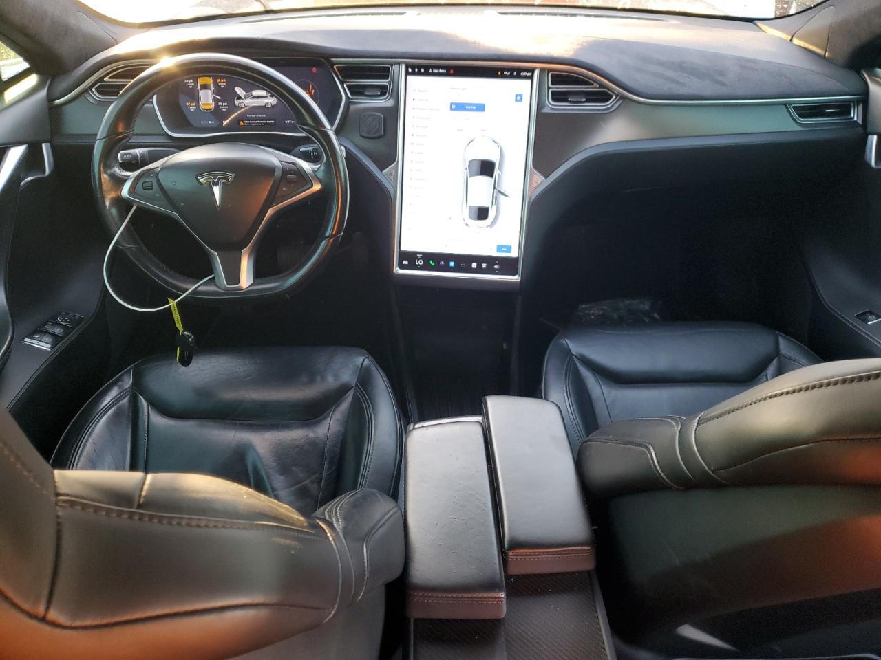 2015 Tesla Model S VIN: 5YJSA1E22FF119619 Lot: 93091905