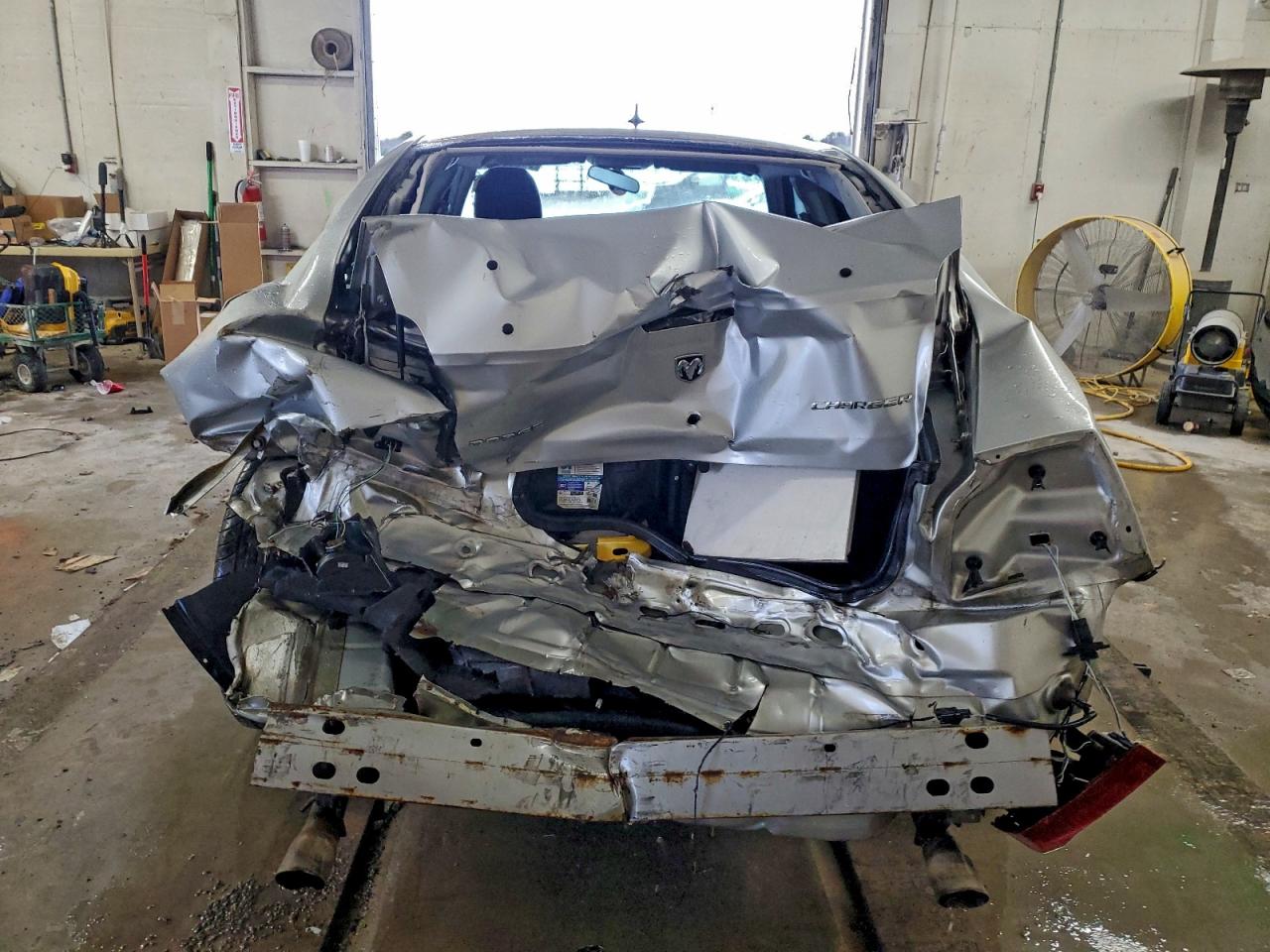 2009 Dodge Charger VIN: 2B3LA43TX9H567222 Lot: 94298855