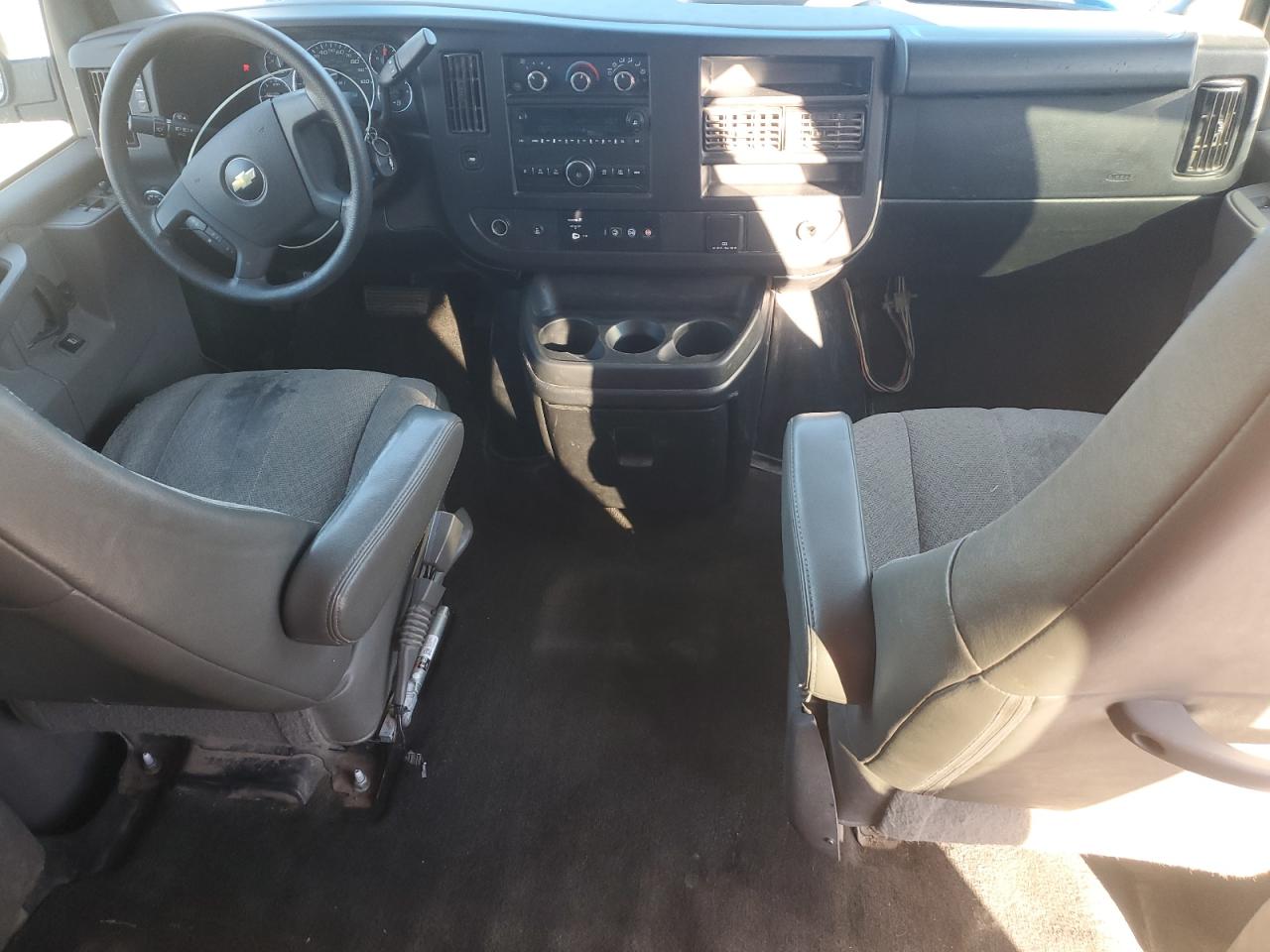 2018 Chevrolet Express G3500 Lt VIN: 1GAZGPFG4J1322919 Lot: 89821955