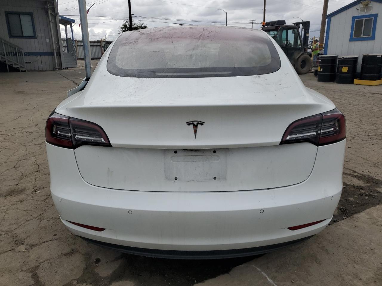 2018 Tesla Model 3 VIN: 5YJ3E1EA8JF154755 Lot: 93354005