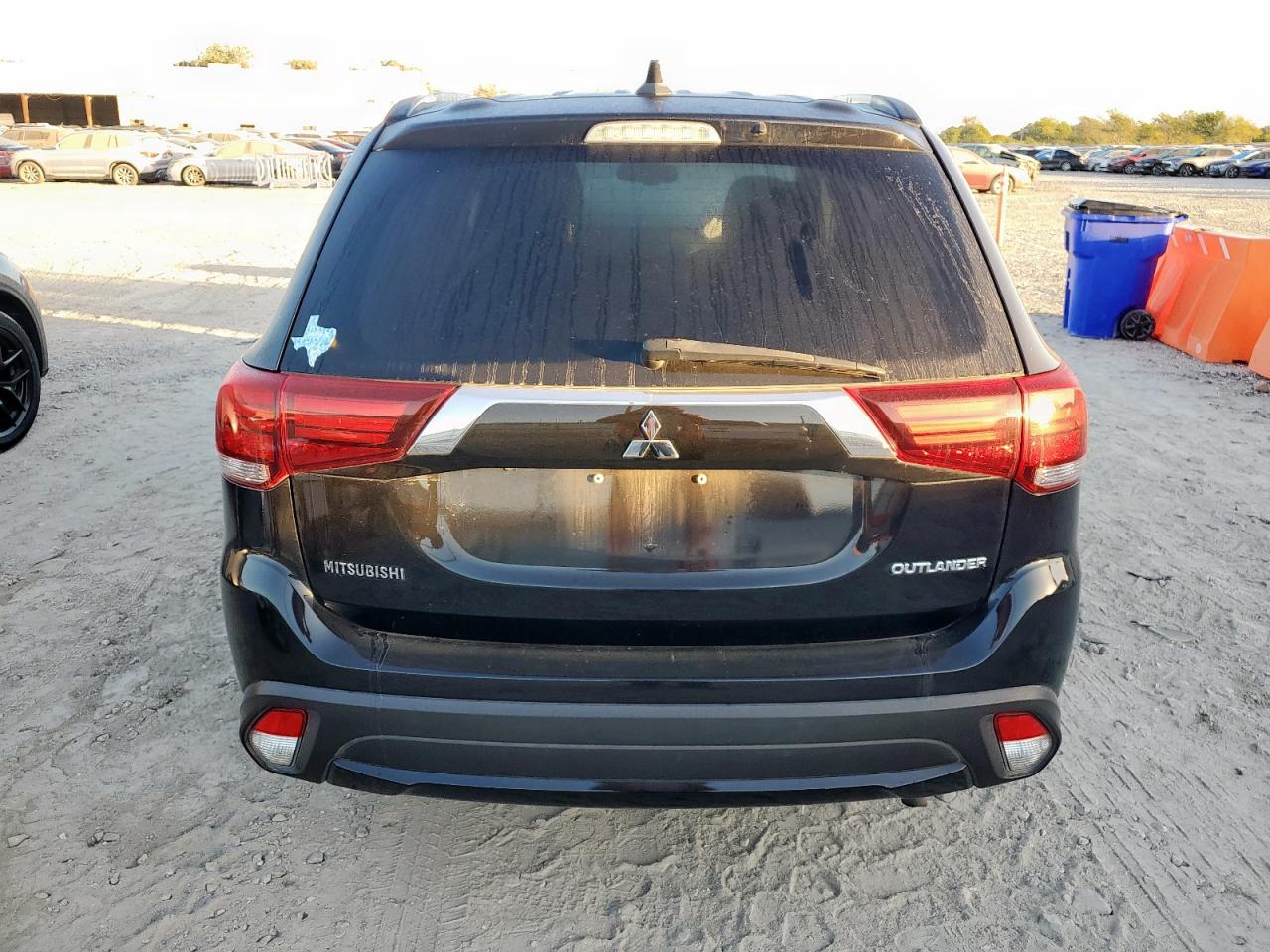 2018 Mitsubishi Outlander Se VIN: JA4AZ3A33JZ020237 Lot: 92939485