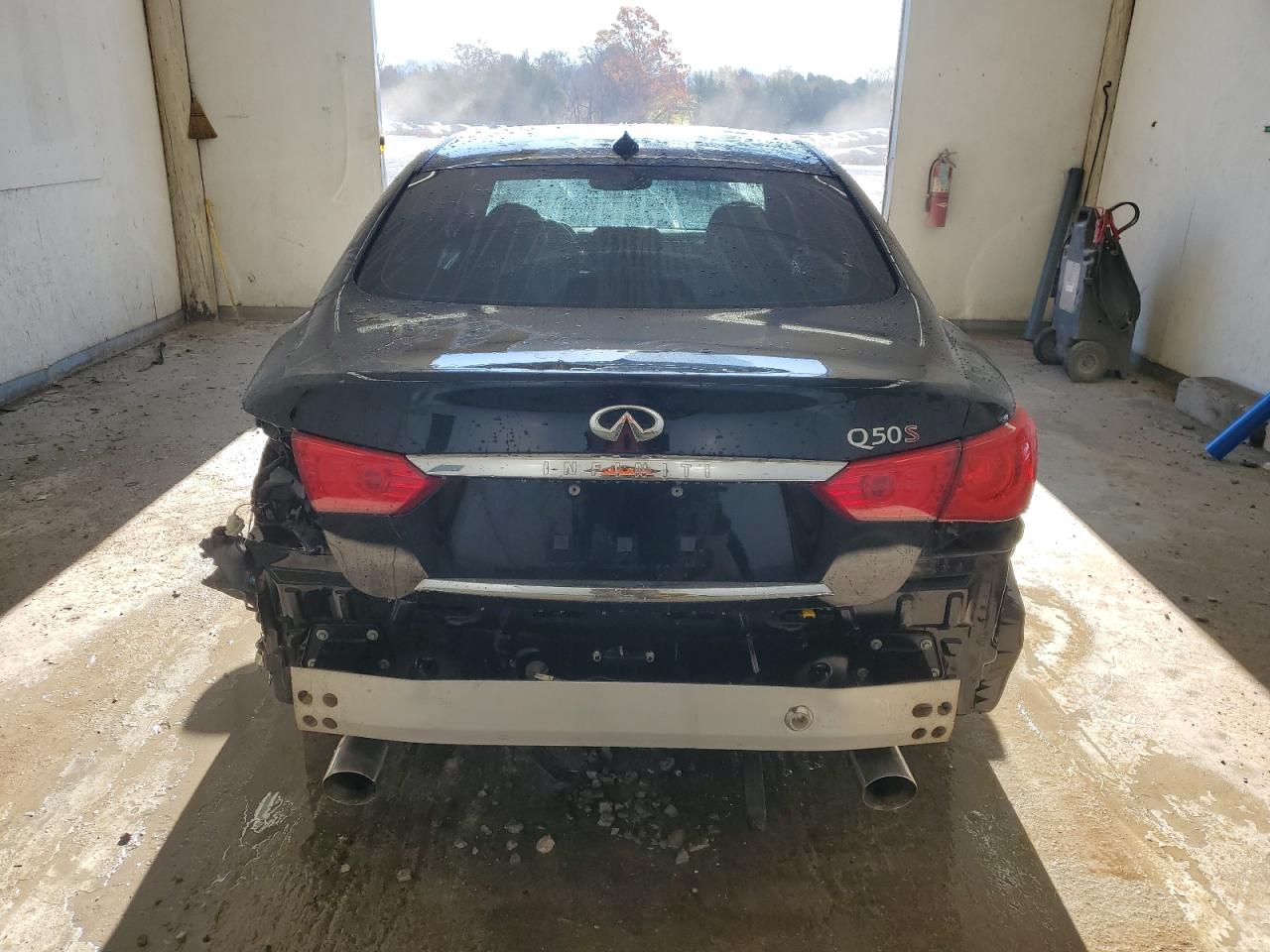 2015 Infiniti Q50 Base VIN: JN1BV7AP1FM334881 Lot: 93142265