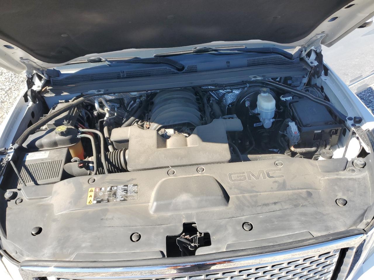 2017 GMC Yukon Denali VIN: 1GKS2CKJ4HR379400 Lot: 91792435