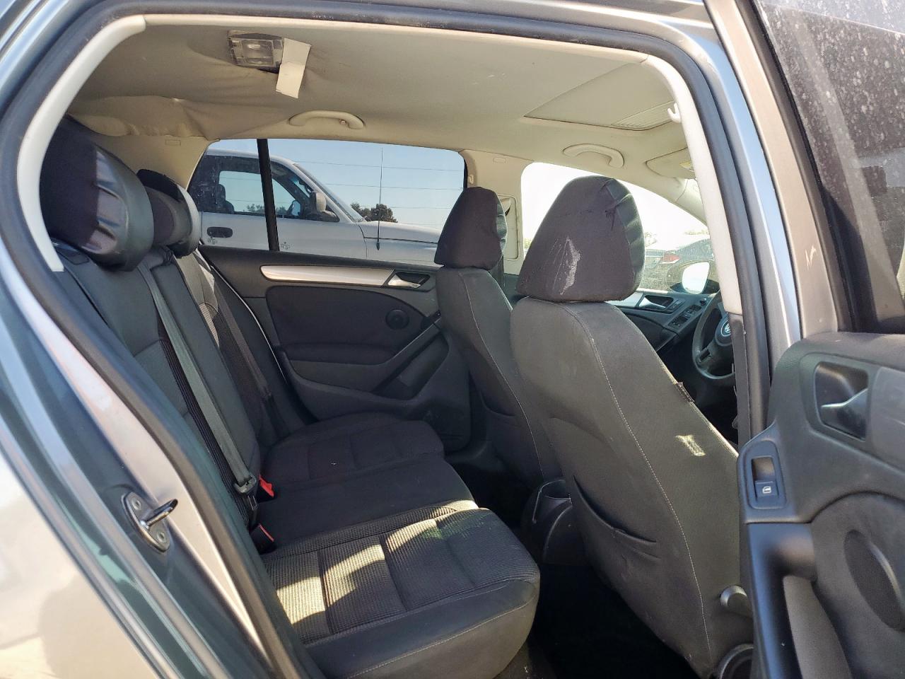 2011 Volkswagen Golf VIN: WVWDA7AJXBW197421 Lot: 91813445