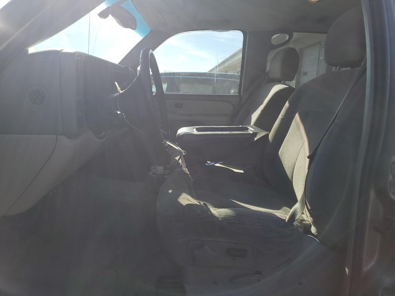 2002 Chevrolet Tahoe K1500 VIN: 1GNEK13Z02J267112 Lot: 91999895