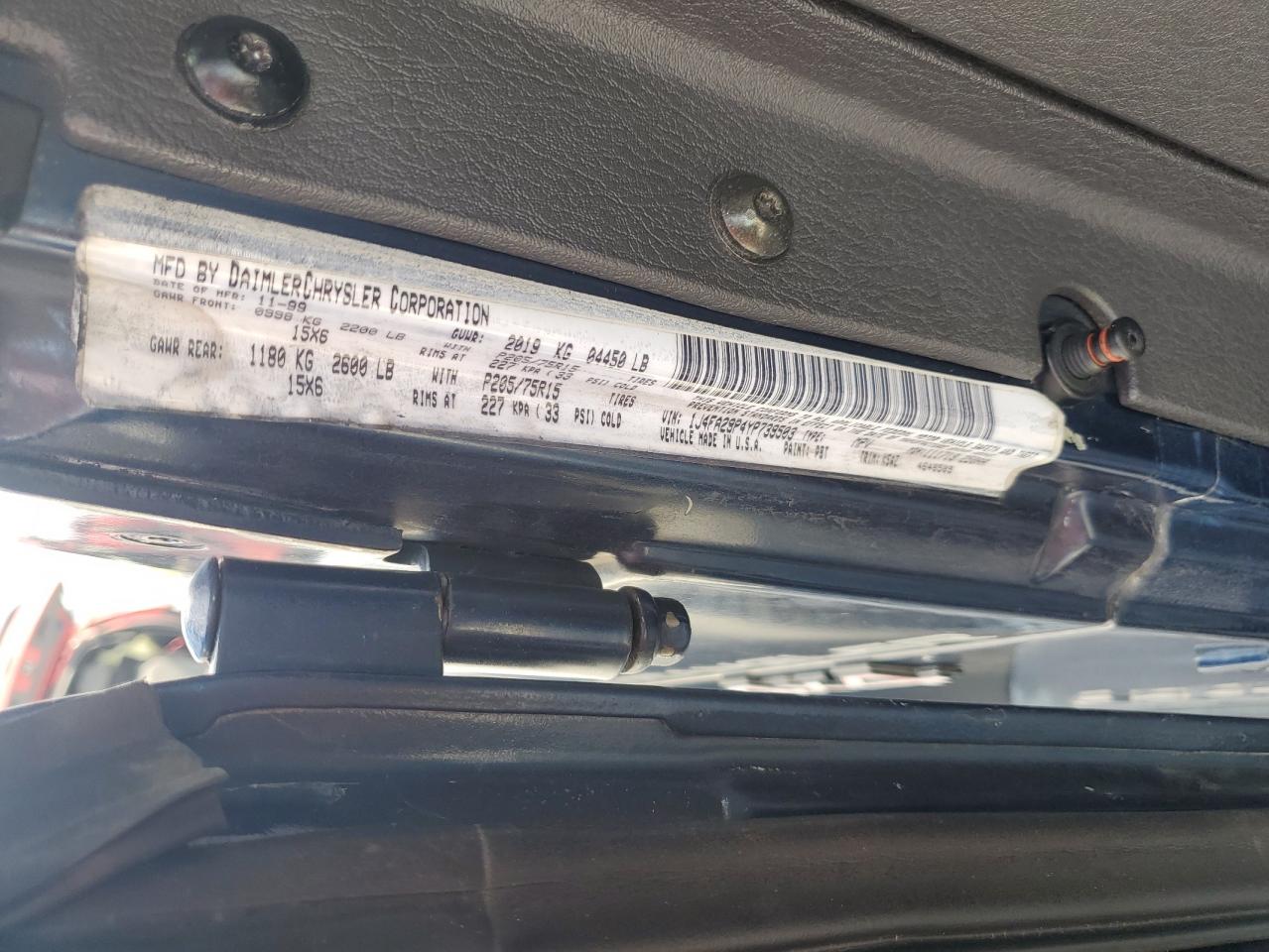 2000 Jeep Wrangler / Tj Se VIN: 1J4FA29P4YP739503 Lot: 93303965