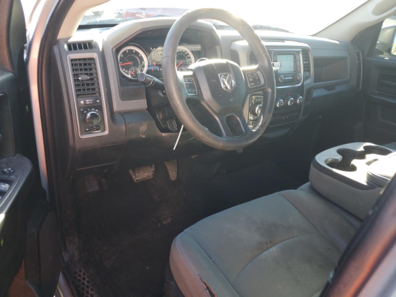 2018 Ram 1500 St VIN: 1C6RR7FT5JS215829 Lot: 91122005