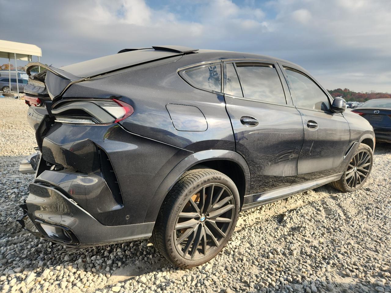 Фото: 5UX33EX02R9S91440