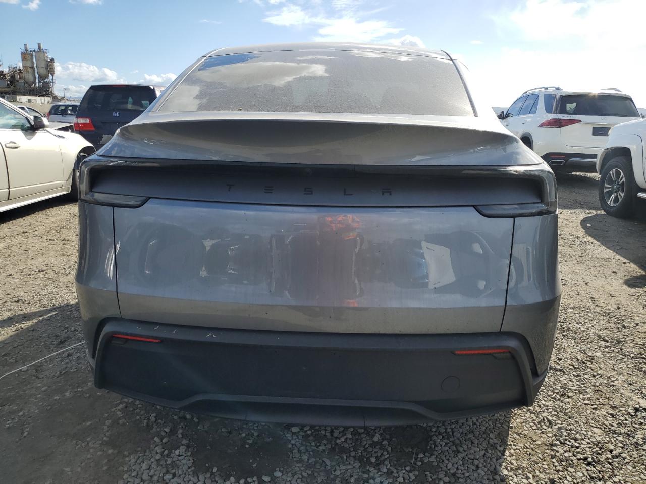 2026 Tesla Model Y VIN: 7SAYGDED2TF388438 Lot: 92654195