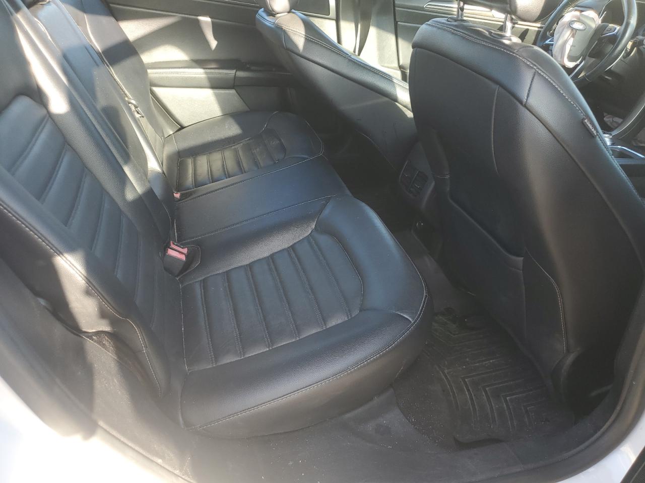 2017 Ford Fusion Se VIN: 3FA6P0HD8HR305423 Lot: 92041485