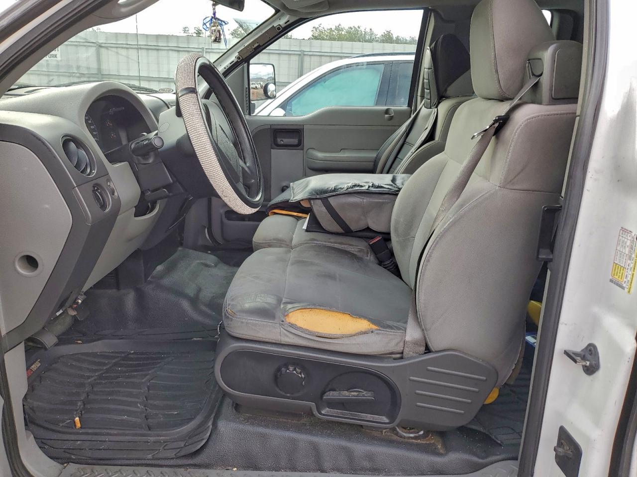 2007 Ford F150 VIN: 012415 Lot: 94411165