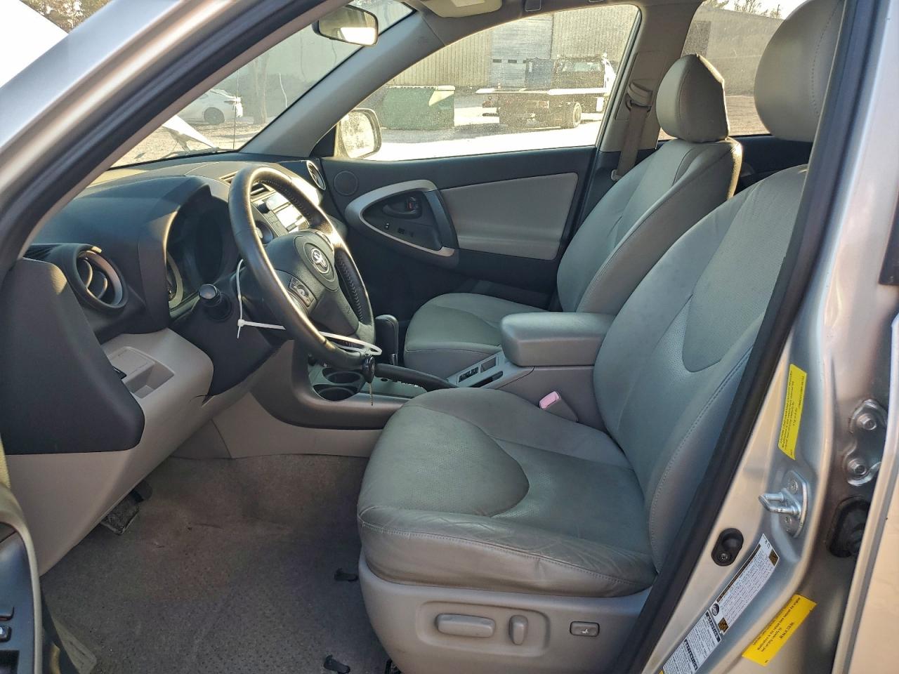 2008 Toyota Rav4 Limited VIN: JTMBD31V085195783 Lot: 94484975