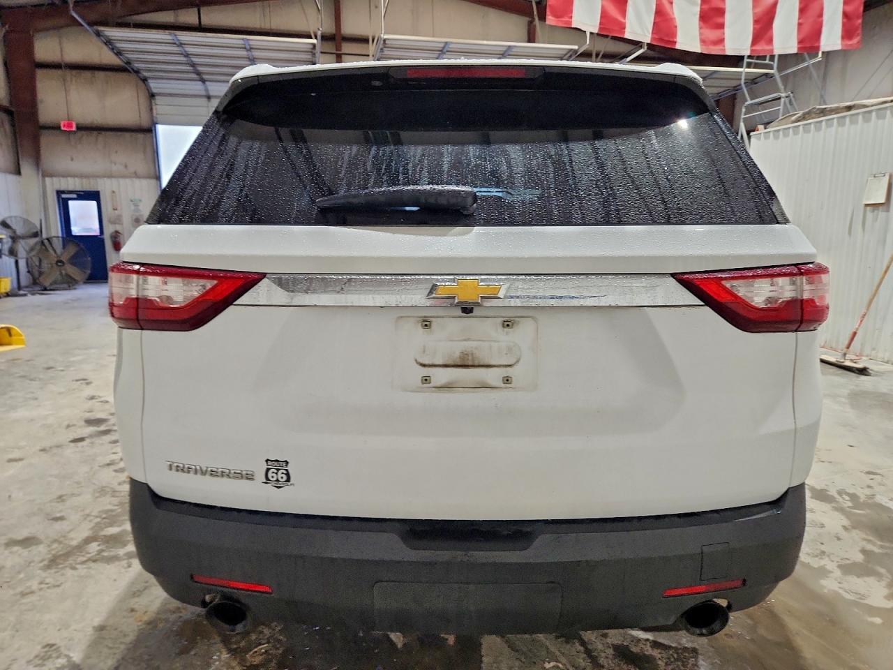 2018 Chevrolet Traverse Ls VIN: 1GNERFKWXJJ146389 Lot: 93980615