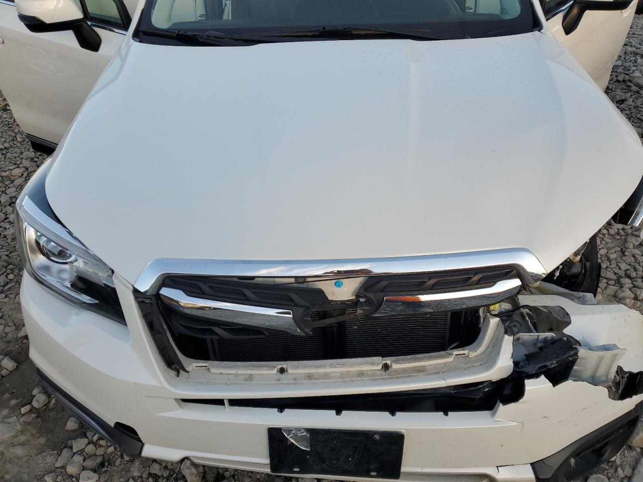 2018 Subaru Forester 2.5I Touring VIN: JF2SJAWC2JH493049 Lot: 92712205