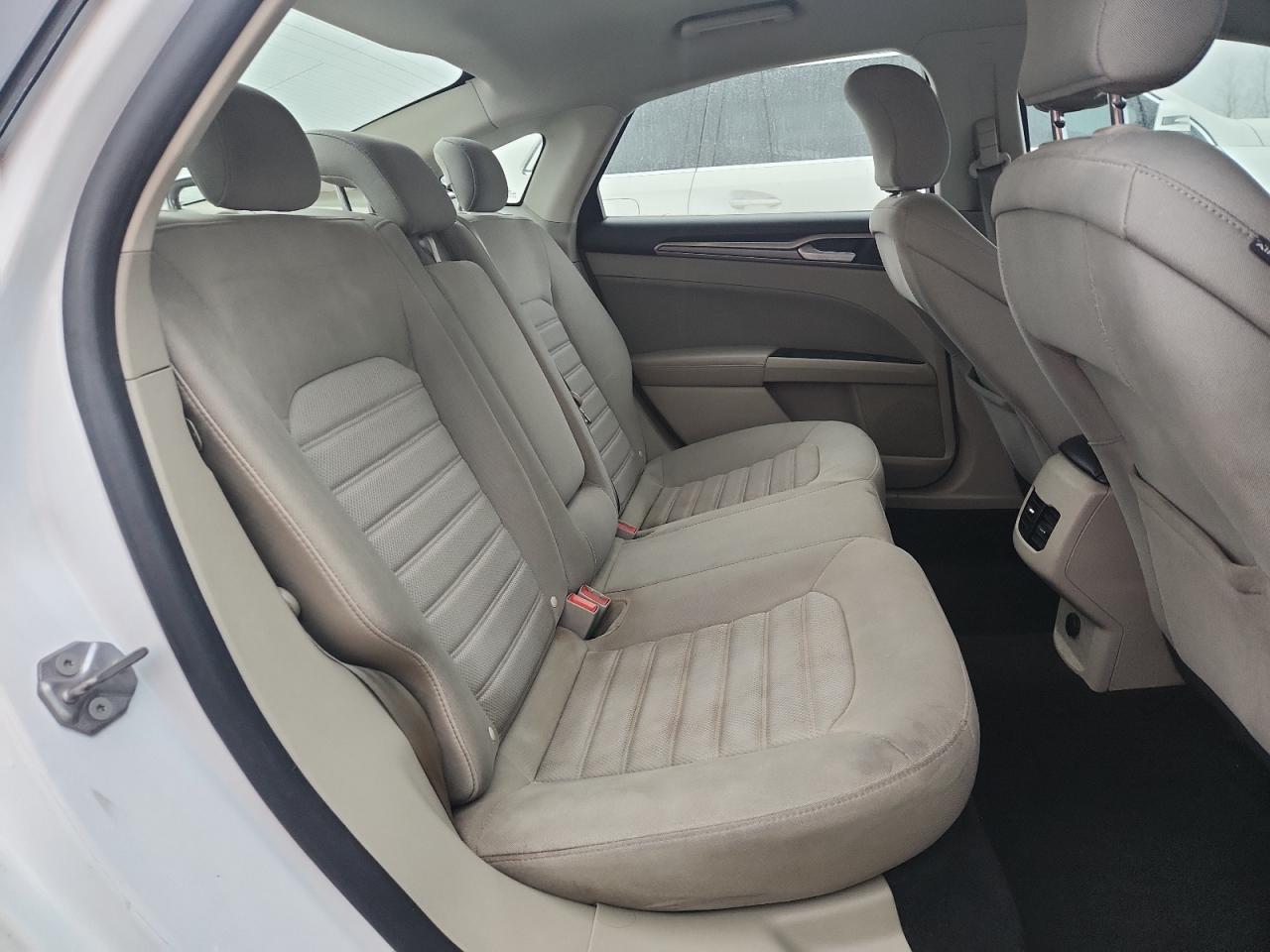 2019 Ford Fusion Se VIN: 3FA6P0LU6KR257774 Lot: 91942695