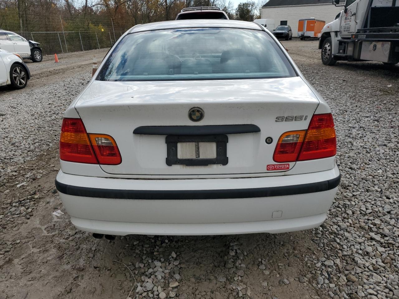 2003 BMW 325 I VIN: WBAEV33403KR25407 Lot: 91111125