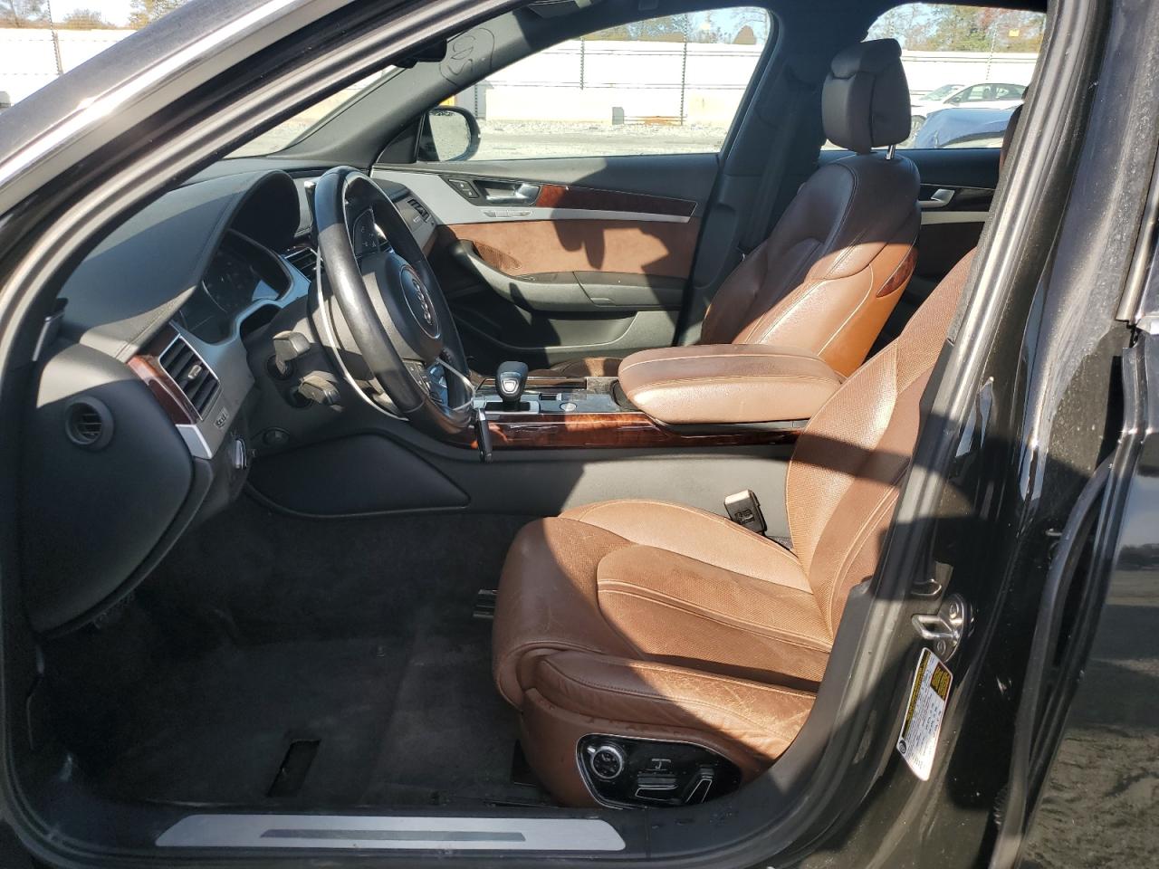 2011 Audi A8 Quattro VIN: WAUAVAFD2BN020808 Lot: 92700665