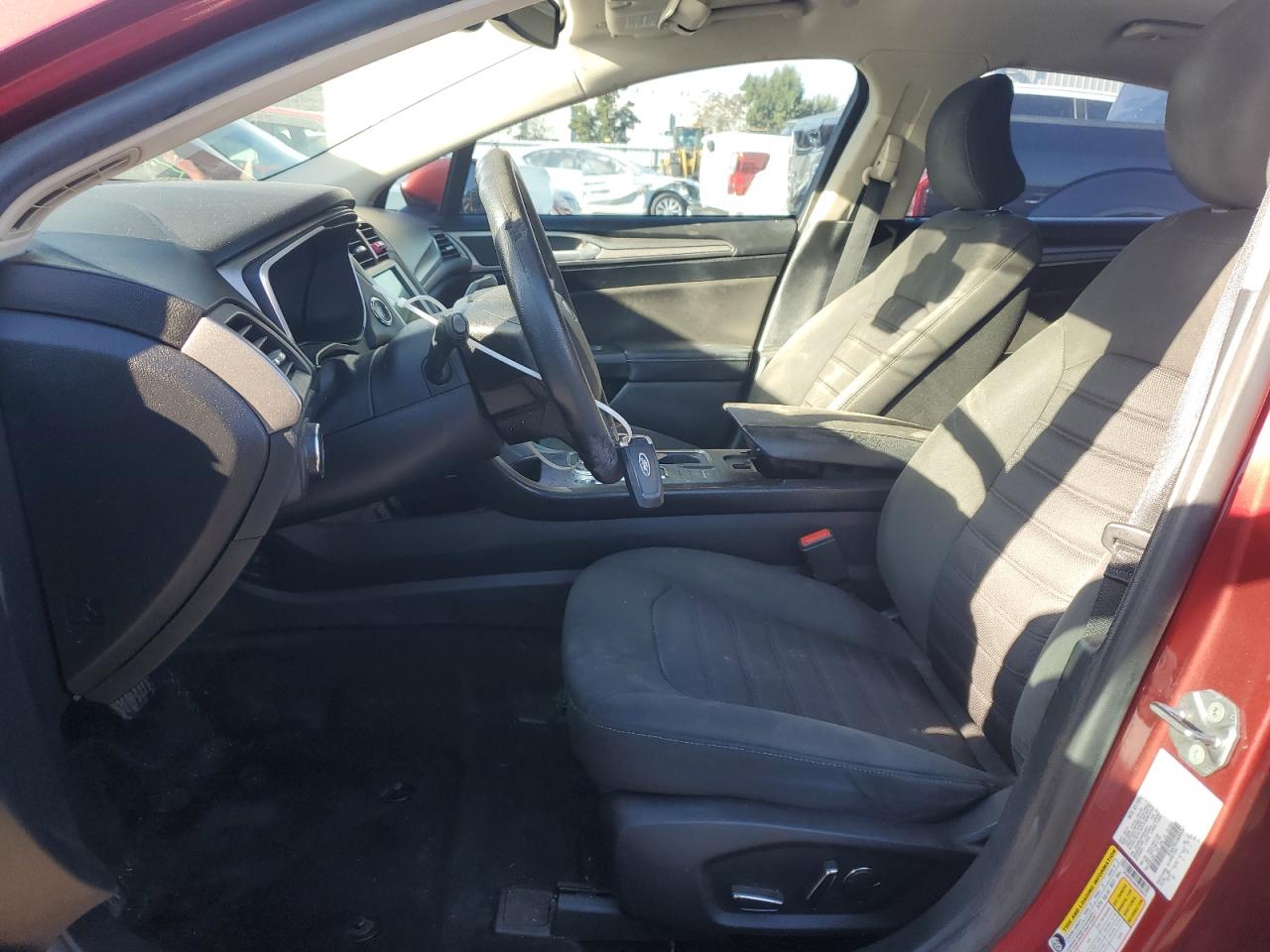 2019 Ford Fusion Se VIN: 3FA6P0LU6KR269021 Lot: 91070945