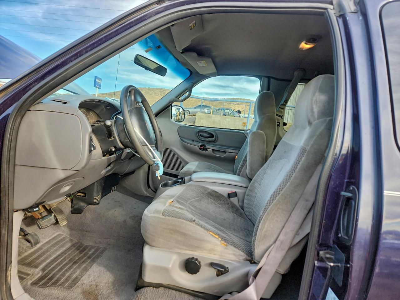 1999 Ford F150 VIN: 1FTRX17L1XKA68556 Lot: 93656445