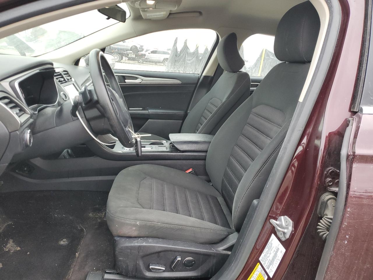 2017 Ford Fusion Se VIN: 3FA6P0HD3HR206055 Lot: 92218445