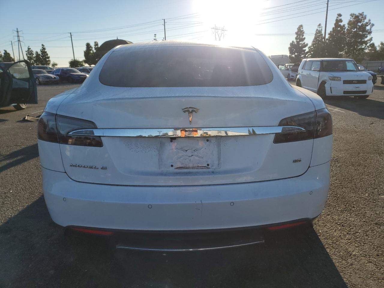 2013 Tesla Model S VIN: 5YJSA1CN1DFP24905 Lot: 90797495
