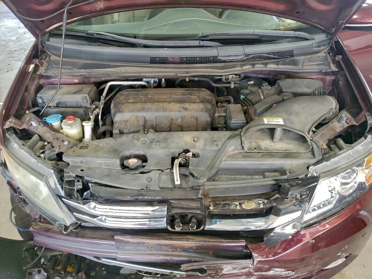 2015 Honda Odyssey Touring VIN: 5FNRL5H92FB092852 Lot: 94686355