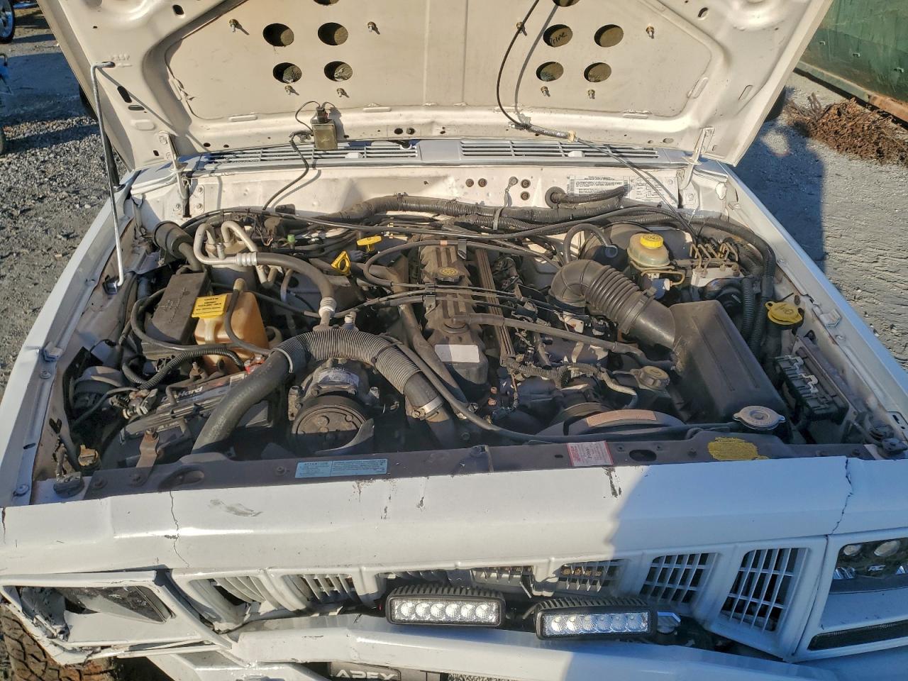 2001 Jeep Cherokee Classic VIN: 1J4FF58SX1L502763 Lot: 93280385