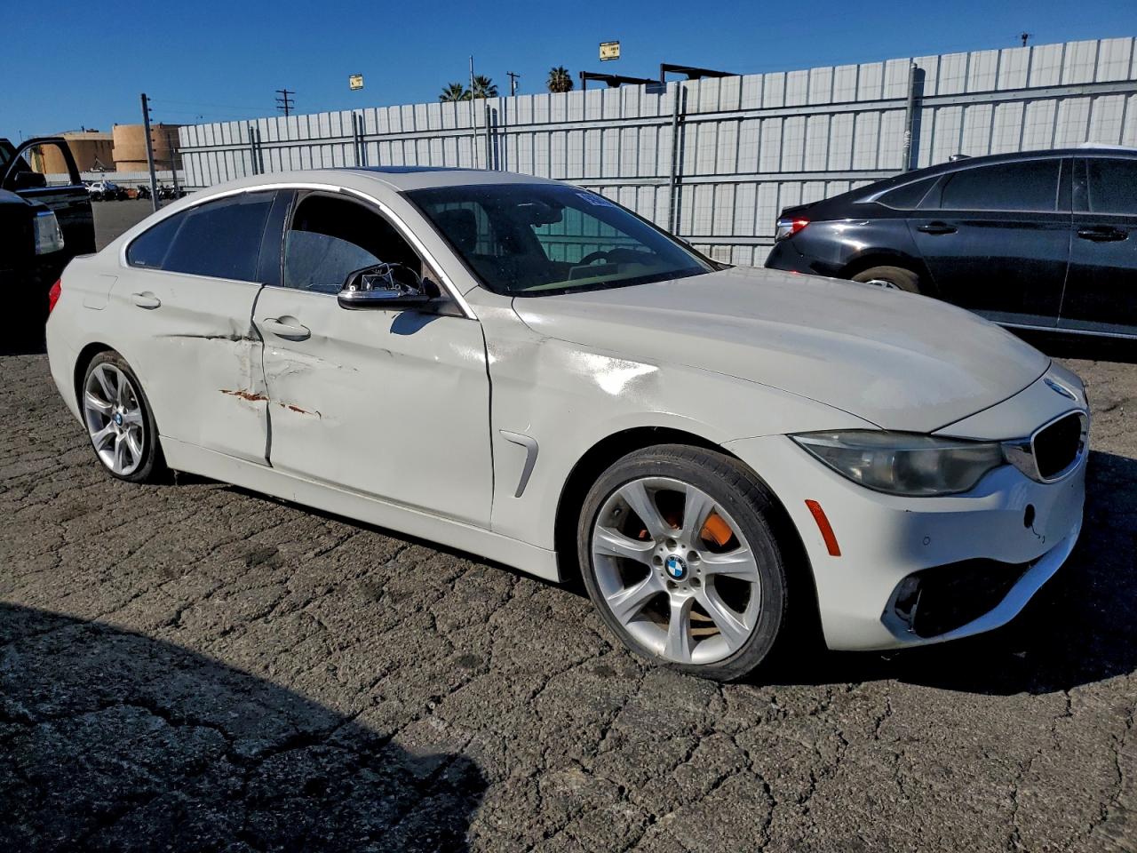 Фото: WBA4A9C53FGL85187