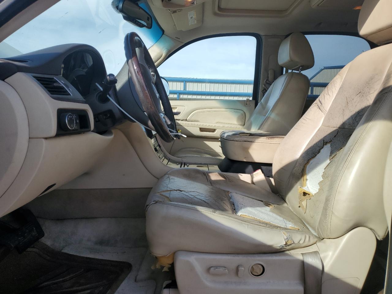 2008 Cadillac Escalade Luxury VIN: 1GYFK63818R252558 Lot: 91353395