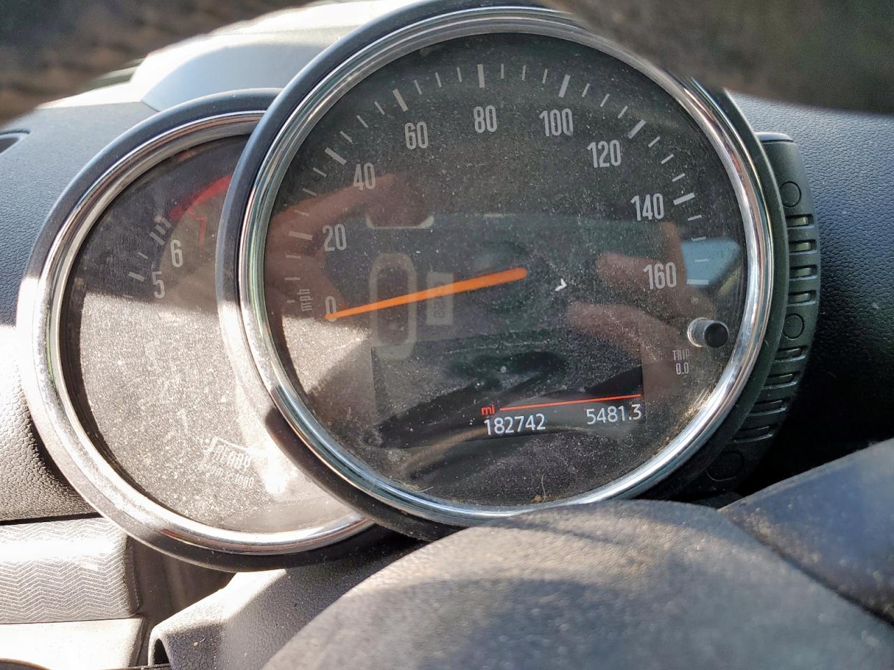 2016 Mini Cooper Clubman VIN: WMWLN5C53G2E31529 Lot: 92296925