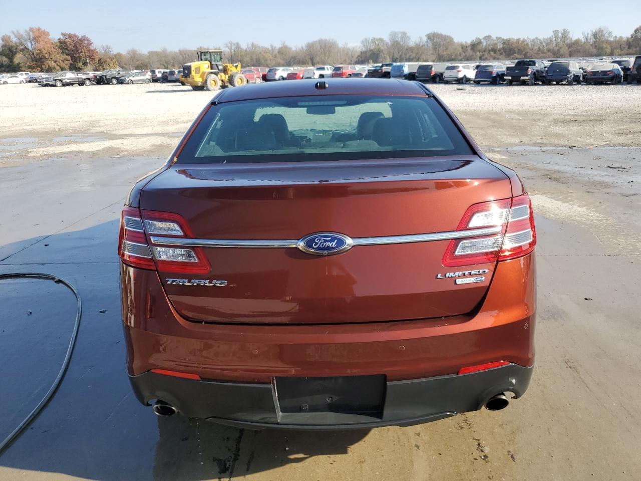 2015 Ford Taurus Limited VIN: 1FAHP2J88FG125526 Lot: 92259335