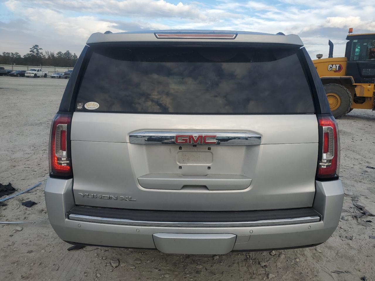 2020 GMC Yukon Xl Denali VIN: 1GKS1HKJ4LR185586 Lot: 82598775