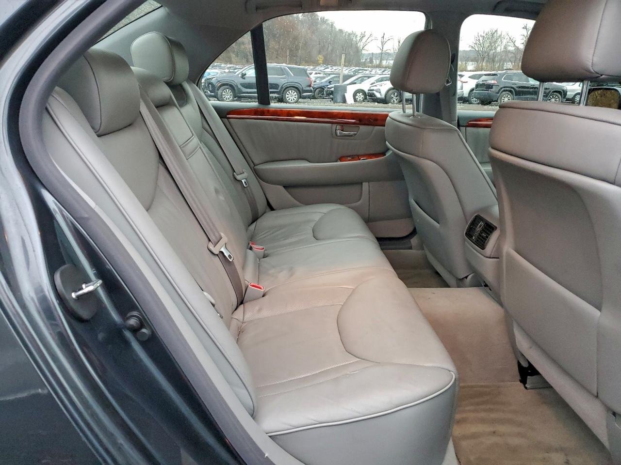 2005 Lexus Ls 430 VIN: JTHBN36F555003945 Lot: 94289895