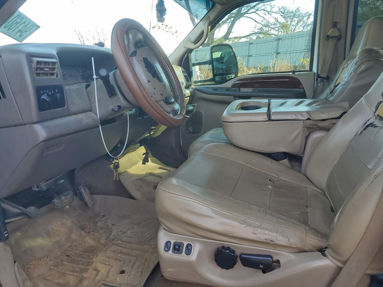 2002 Ford F350 Super Duty VIN: 1FTWW33FX2ED06946 Lot: 94160415