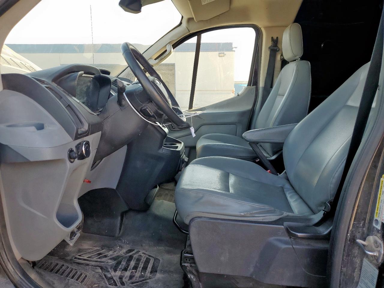 2015 Ford Transit Delivery Van VIN: 1FTNE1YM6FKB27353 Lot: 92745735