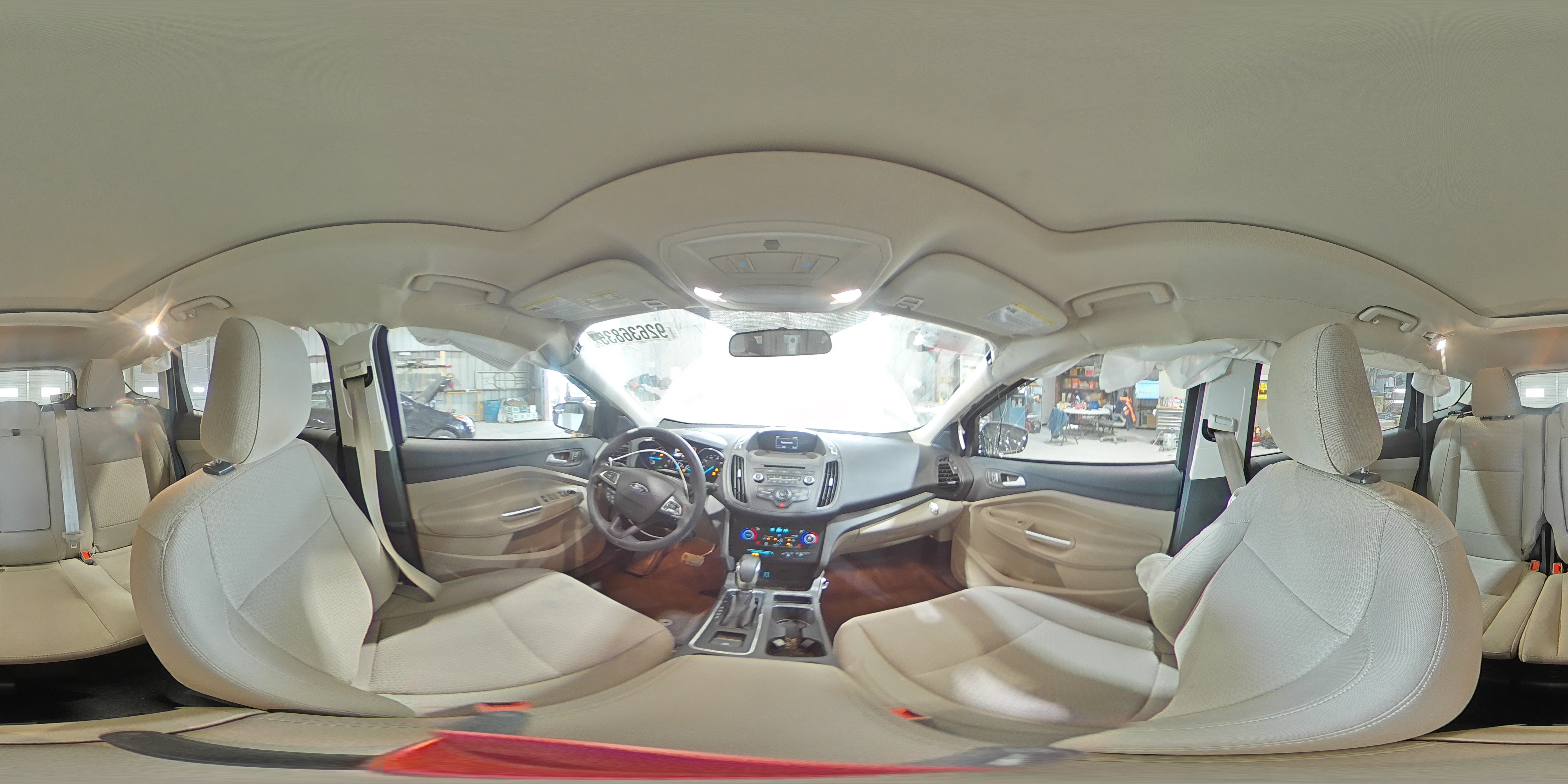 2018 Ford Escape Se VIN: 1FMCU0GD1JUC19064 Lot: 92636835