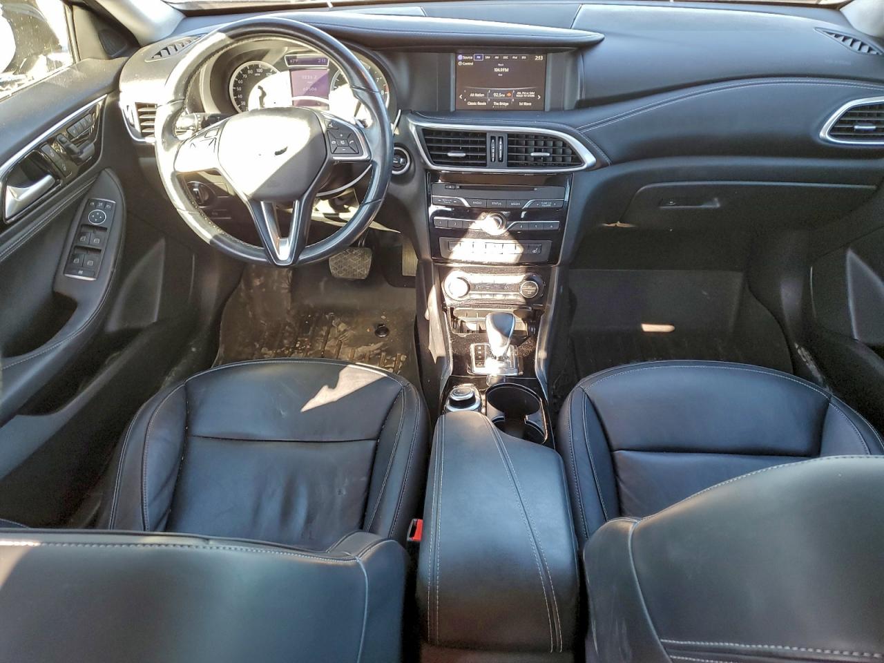 2018 Infiniti Qx30 Base VIN: SJKCH5CP1JA056873 Lot: 94489065