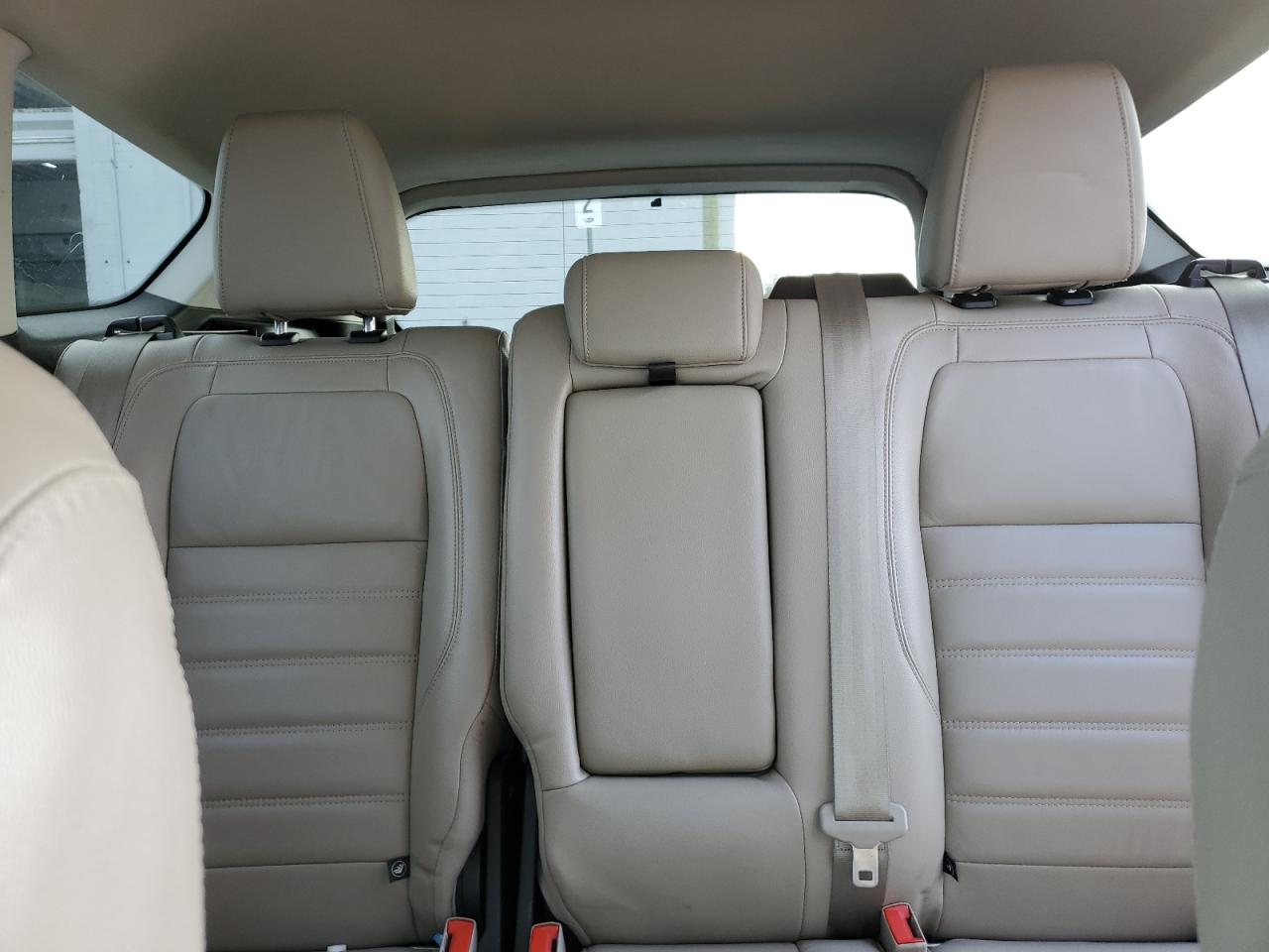 2018 Ford Escape Titanium VIN: 1FMCU9J90JUA75564 Lot: 92272435