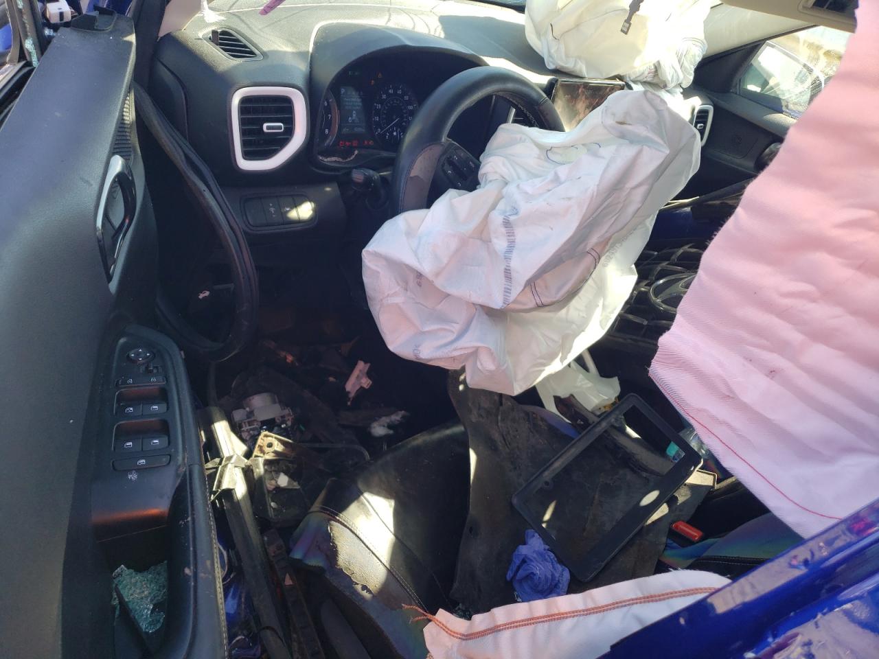 2022 Hyundai Venue Sel VIN: KMHRC8A36NU208126 Lot: 91856095