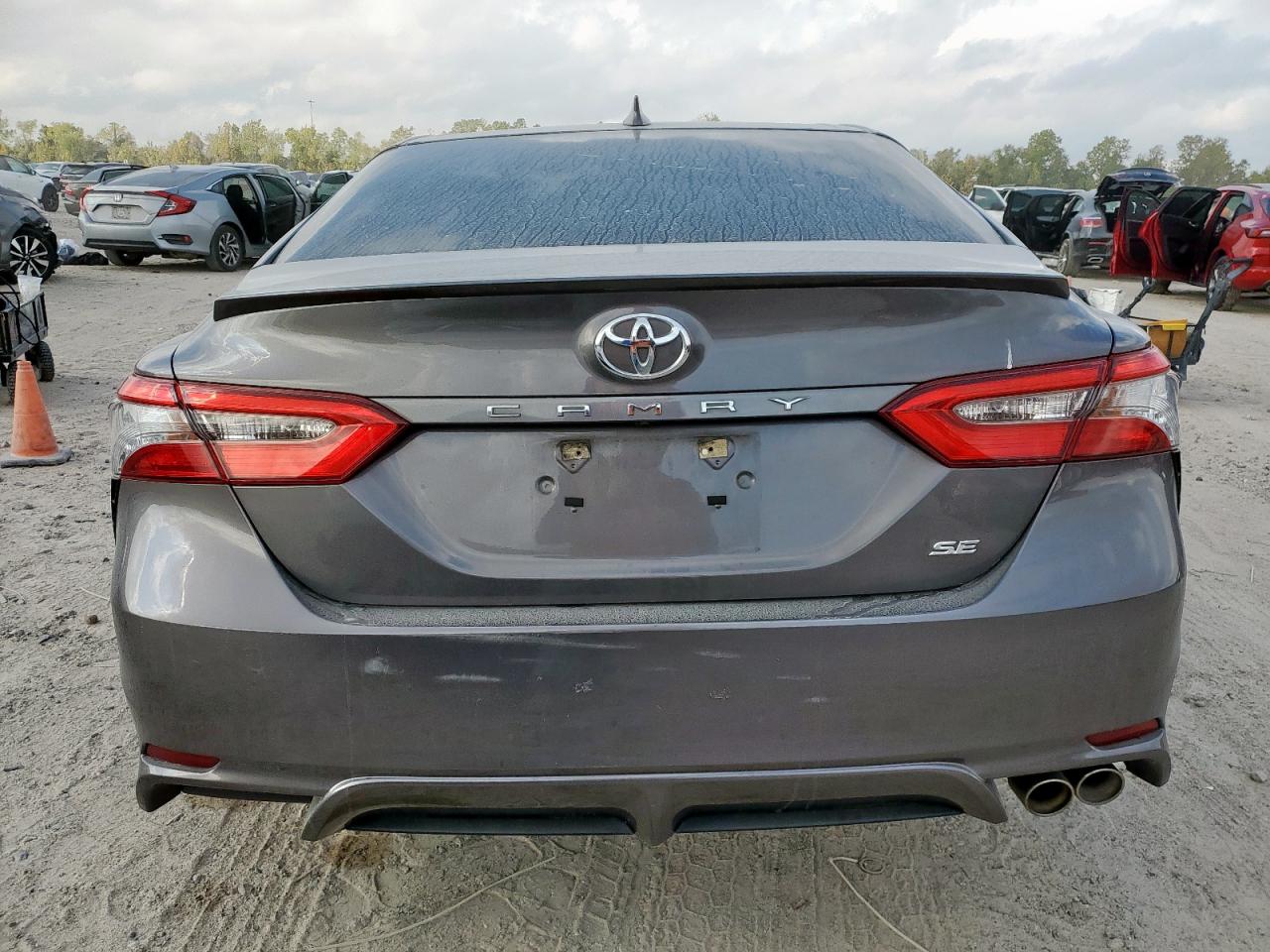 2018 Toyota Camry L VIN: 4T1B11HK7JU014095 Lot: 93093005