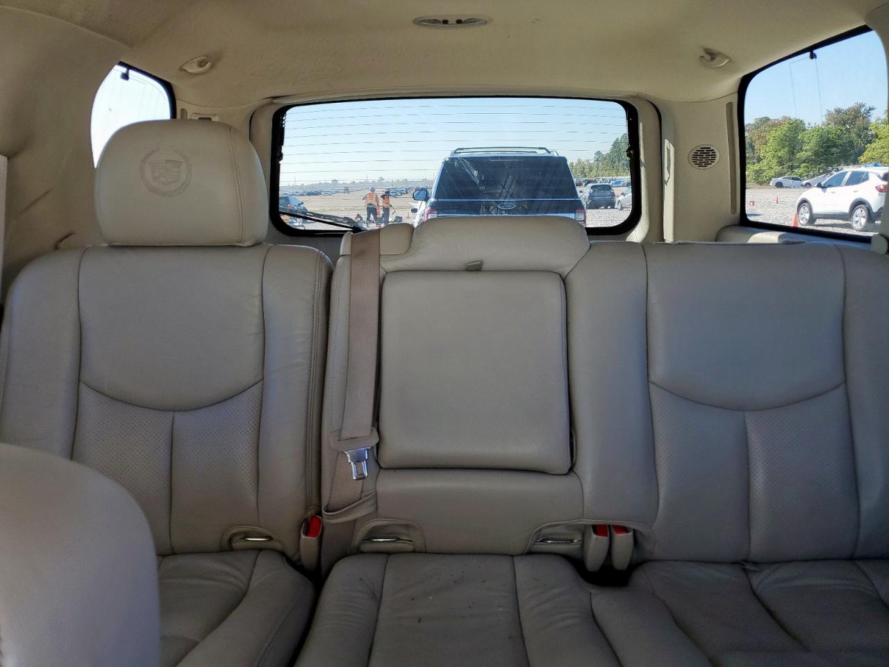 2003 Cadillac Escalade Luxury VIN: 1GYEC63T13R168312 Lot: 90382555