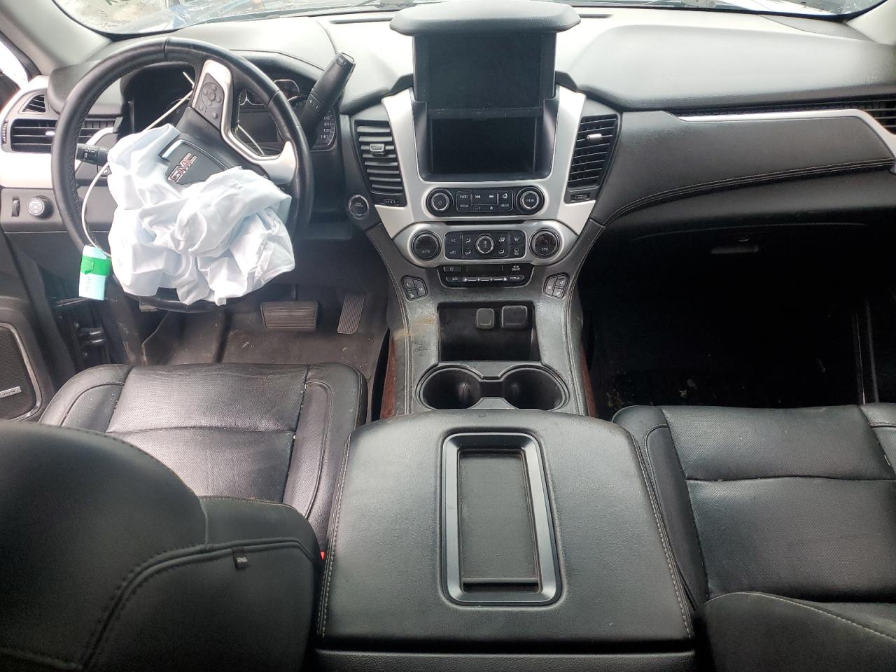 2019 GMC Yukon Xl K1500 Slt VIN: 1GKS2GKC4KR313297 Lot: 91657025