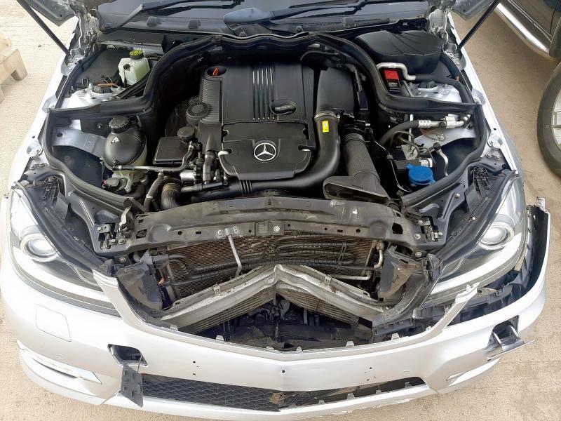 2011 MERCEDES-BENZ C CLASS C180 BLUEEFFICIENCY SPORT EDITION 125 4DR AUTO