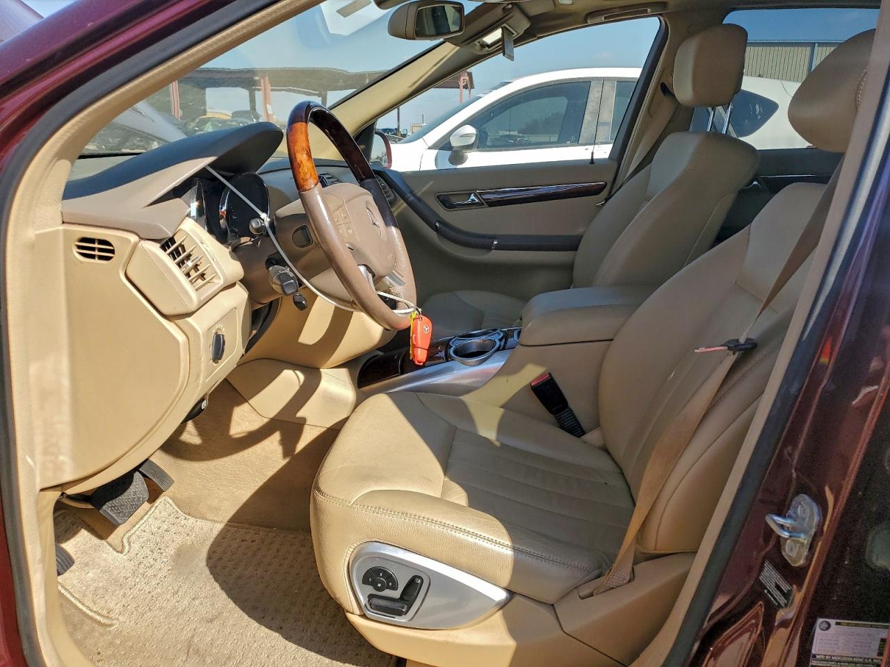 2006 Mercedes-Benz R 350 VIN: 4JGCB65E76A020954 Lot: 92701925