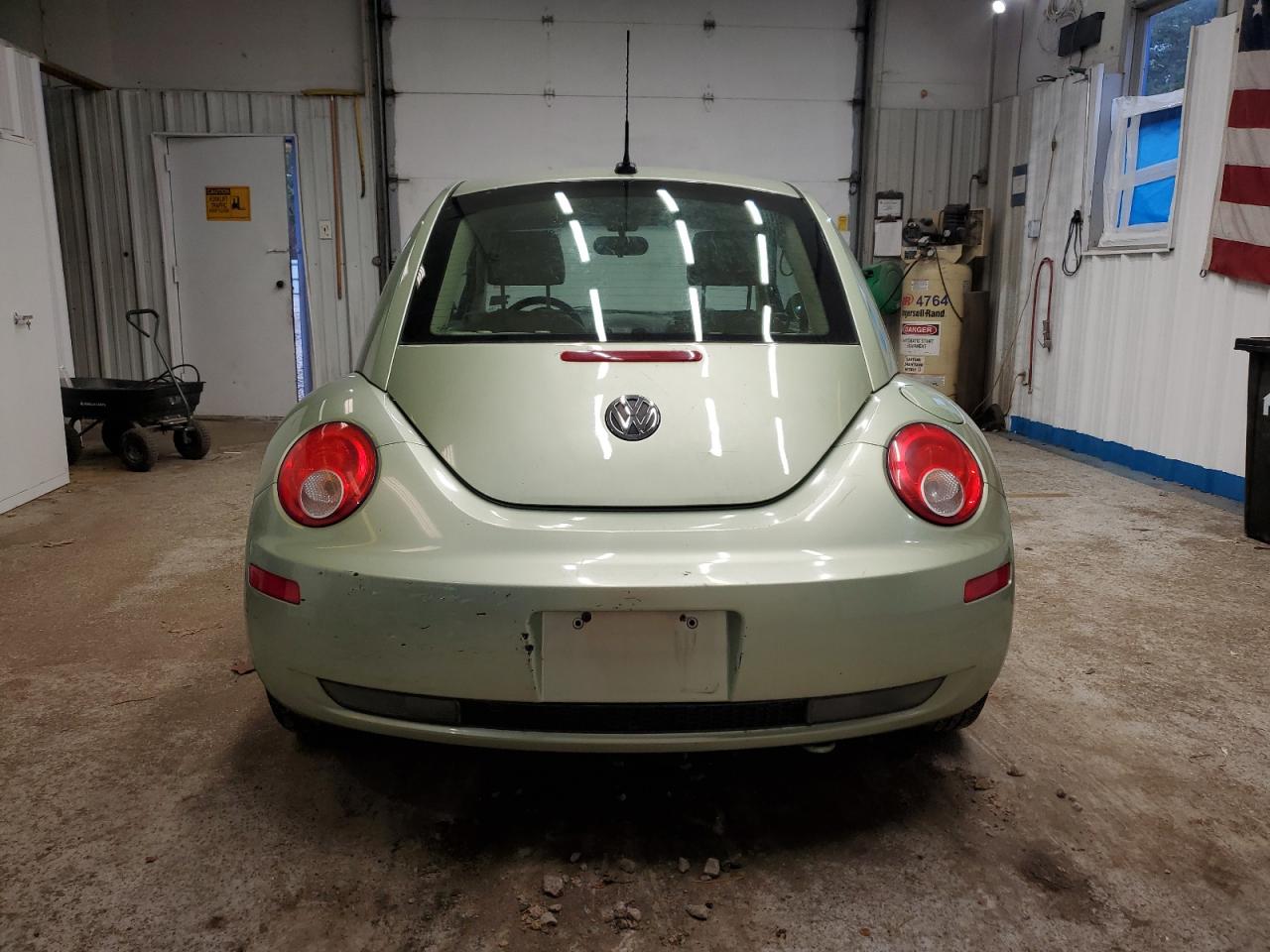 2008 Volkswagen New Beetle S VIN: 3VWRW31CX8M521720 Lot: 92443415
