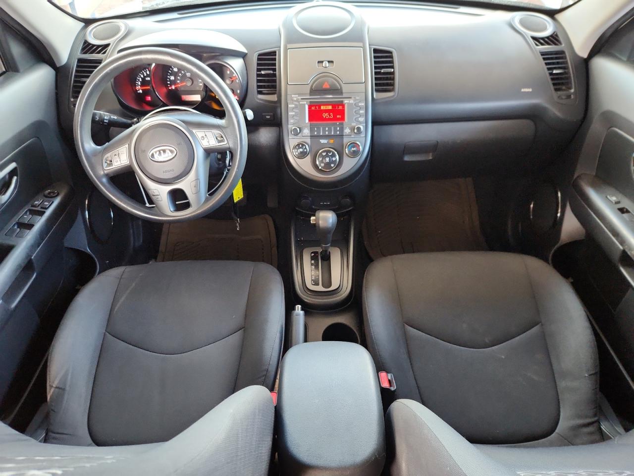 2010 Kia Soul + VIN: KNDJT2A25A7701956 Lot: 93105535