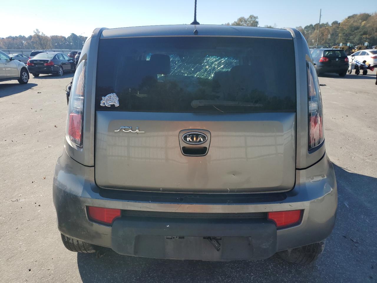 2011 Kia Soul + VIN: KNDJT2A20B7199150 Lot: 91460595