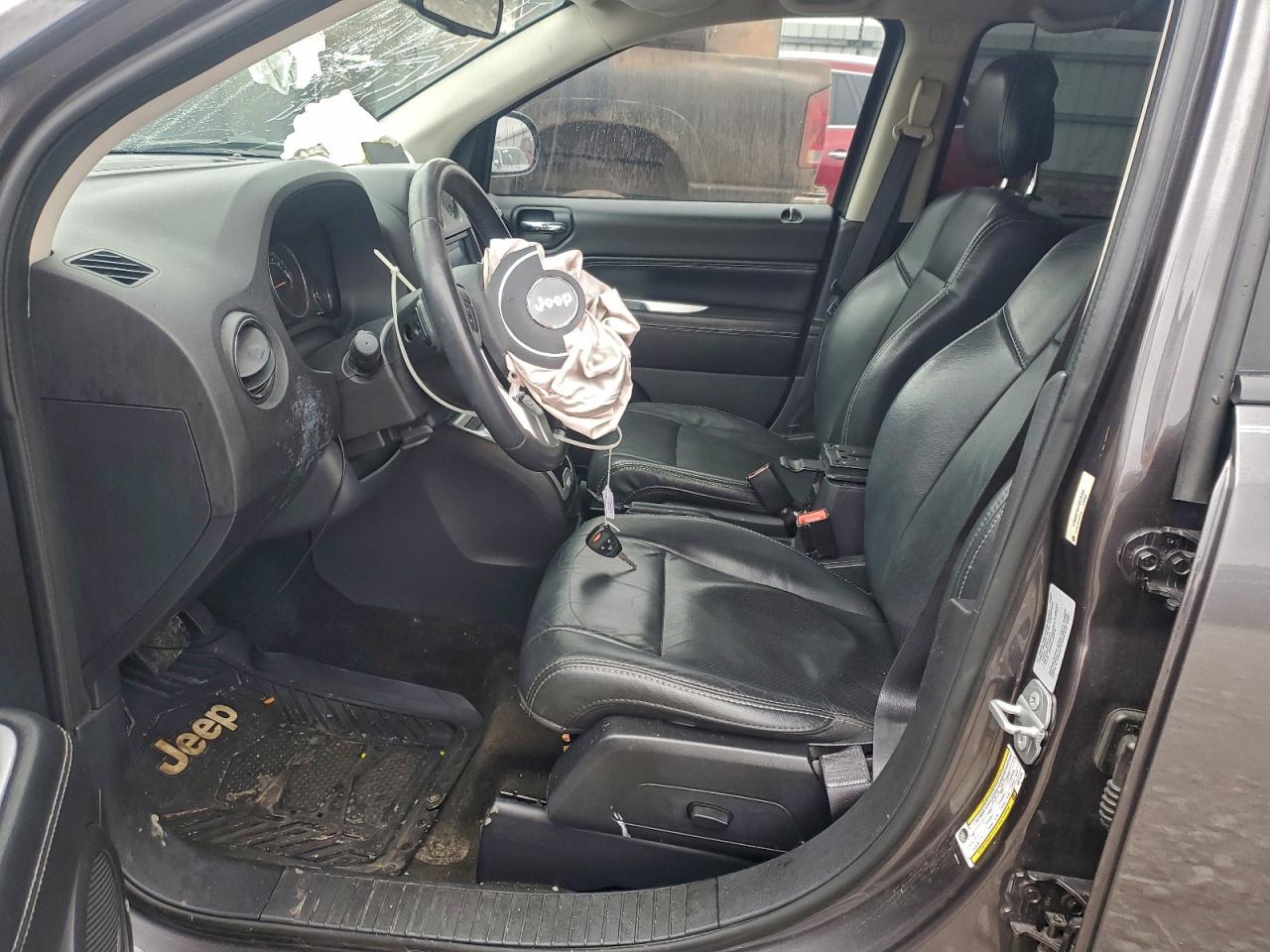 2016 Jeep Compass Latitude VIN: 1C4NJDEB5GD572706 Lot: 94138745