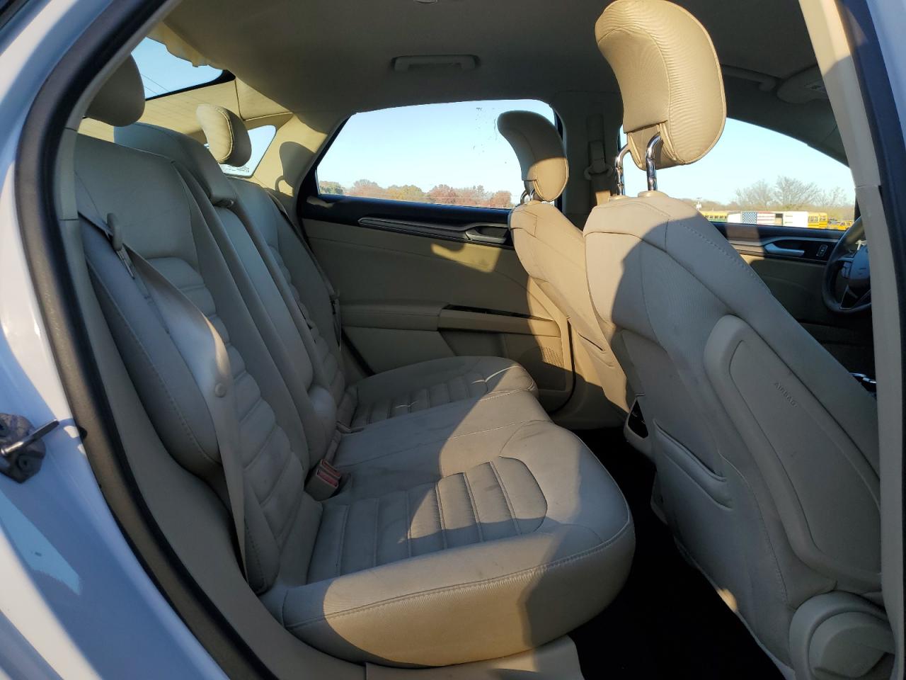 2014 Ford Fusion Se VIN: 1FA6P0HD1E5390006 Lot: 92639165